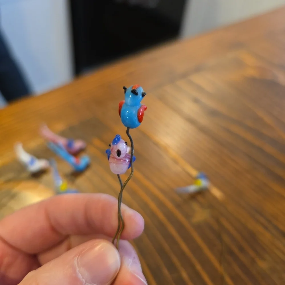 7 VTG Italian MCM Murano Glass Birds on Wire Hat Pin Plant Colorful Rare Pieces